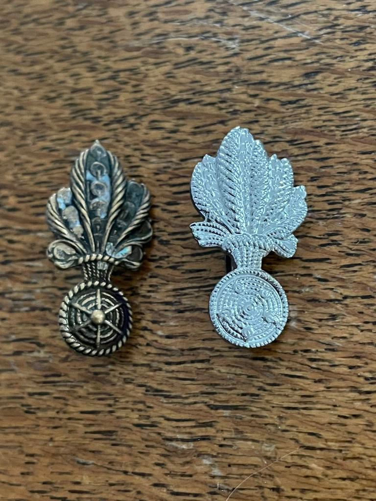 Abl oudere schouder stukken grenadiers ?, Verzamelen, Ophalen of Verzenden, Landmacht, Embleem of Badge