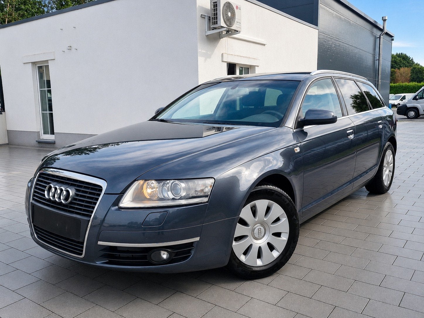Audi 2.0 TDI Automaat Stationwagen 167.000  1jaar garanti, Testrit aan huis, 1995 cc, Zwart, 4 cilinders