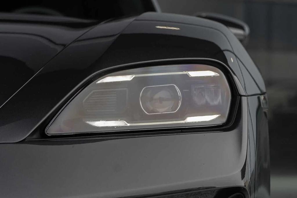Porsche Taycan Facelift Sport Turismo Bose Pano Massage Vent, Cuir, Argent ou Gris, Achat, Entreprise