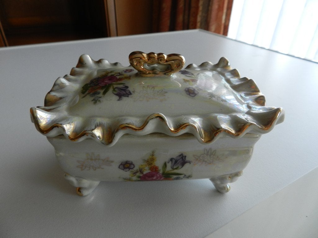 coffret en porcelaine, Antiquités & Art, Enlèvement