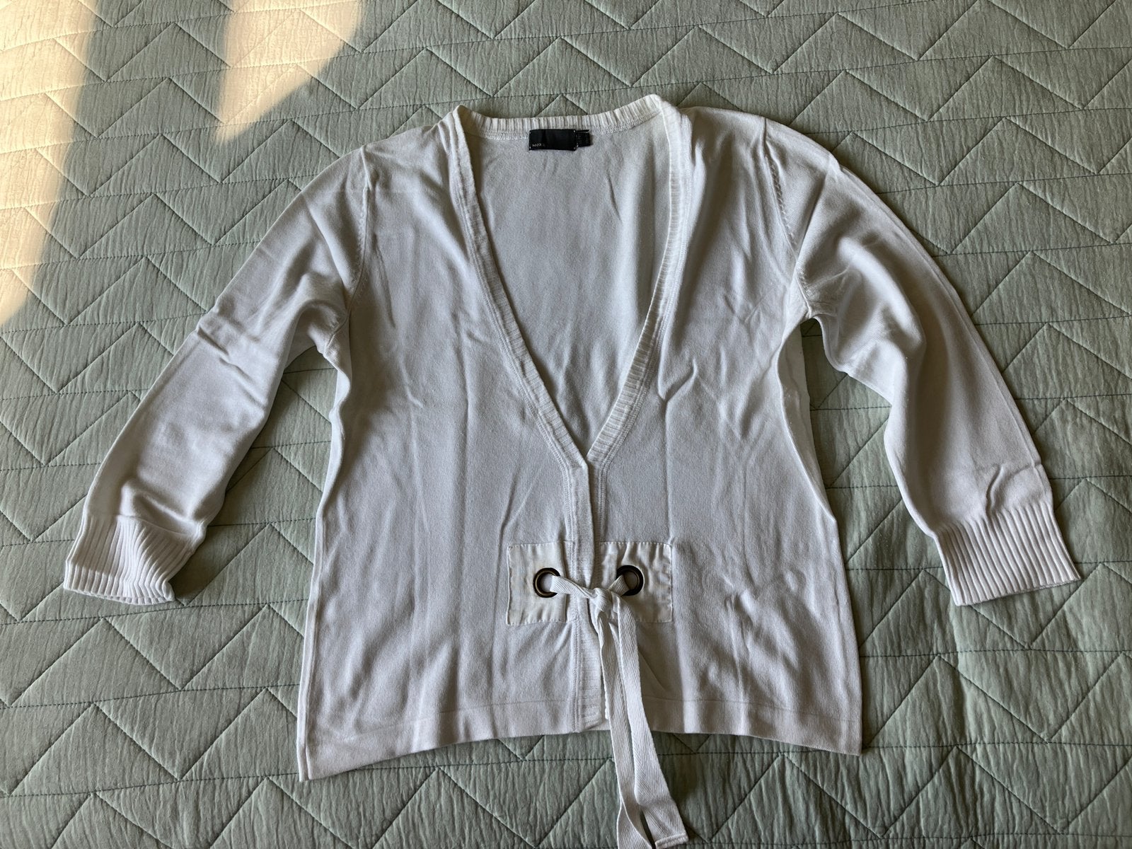 Mexx witte gilet / vest met lint, Kleding | Dames, Truien en Vesten, Ophalen of Verzenden, Zo goed als nieuw, Maat 38/40 (M)