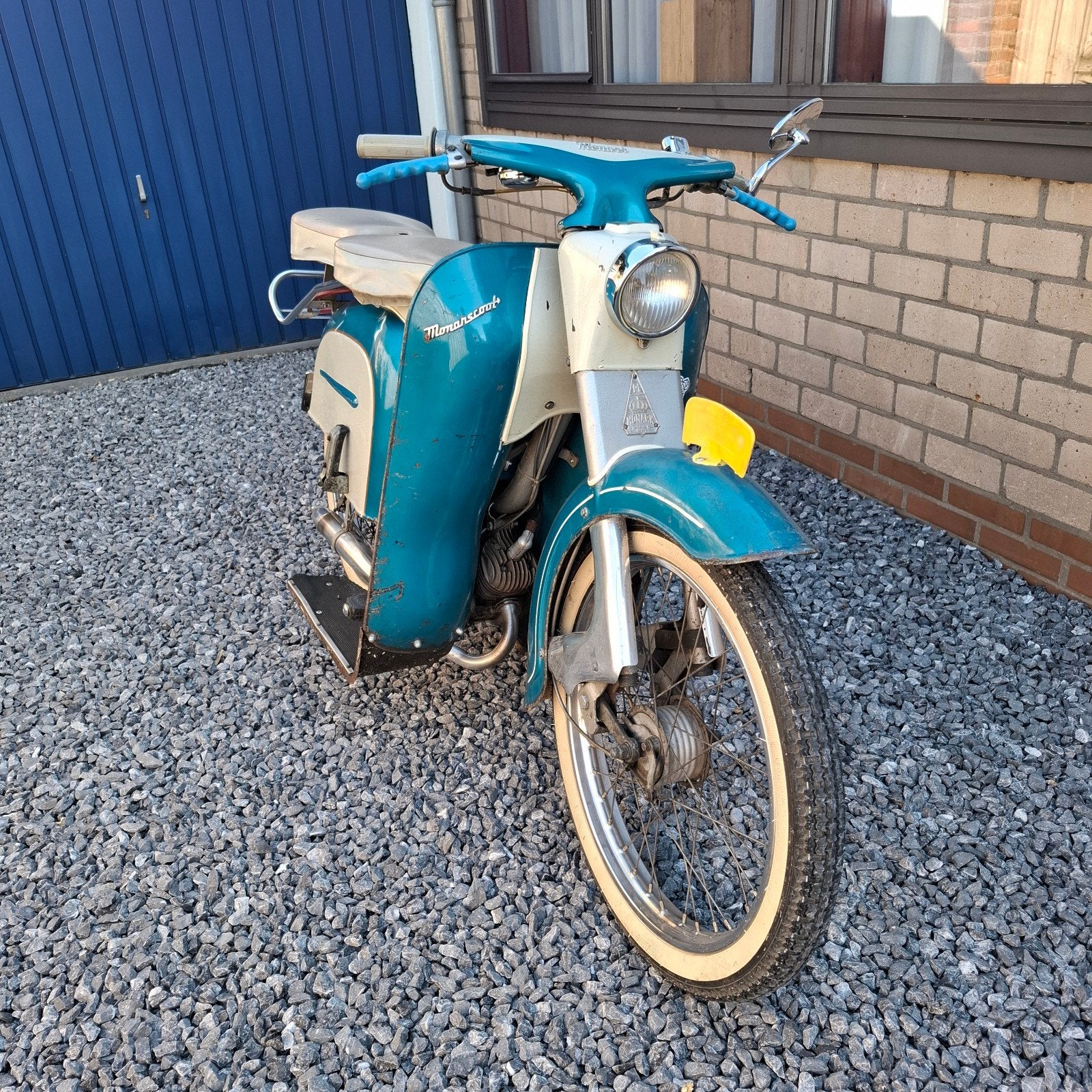 Monark Monarscoot 1960 bromfiets 2 hand versnelling, Ophalen