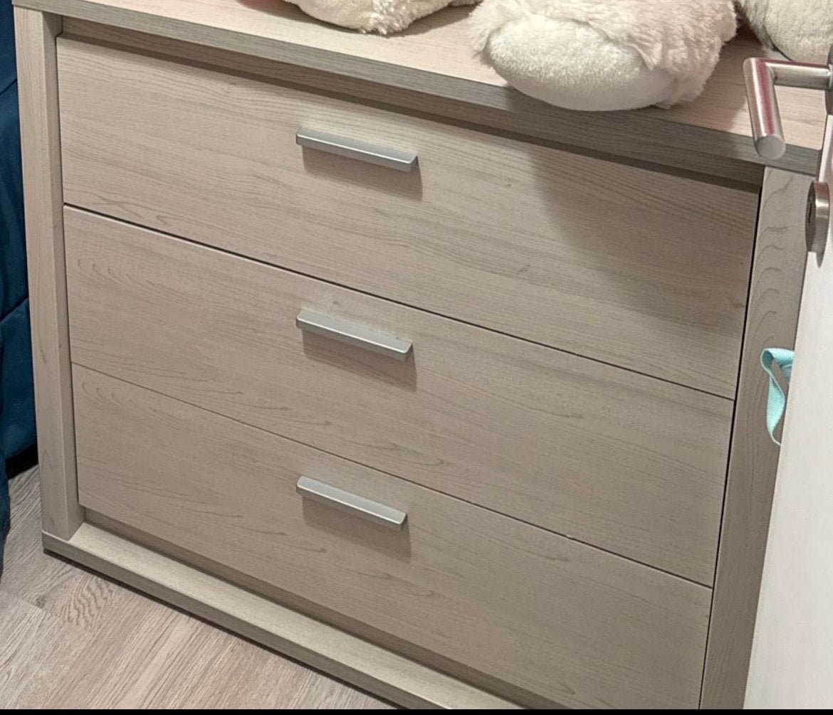 Commode, bureau en kast, Ophalen, Zo goed als nieuw