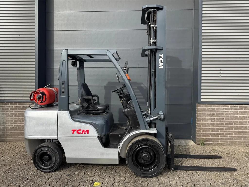 UniCarriers UG1F2A35DU 3,5 ton LPG heftruck (bj 2017), Zakelijke goederen, Machines en Bouw | Heftrucks en Intern transport, 3000 tot 4000 kg