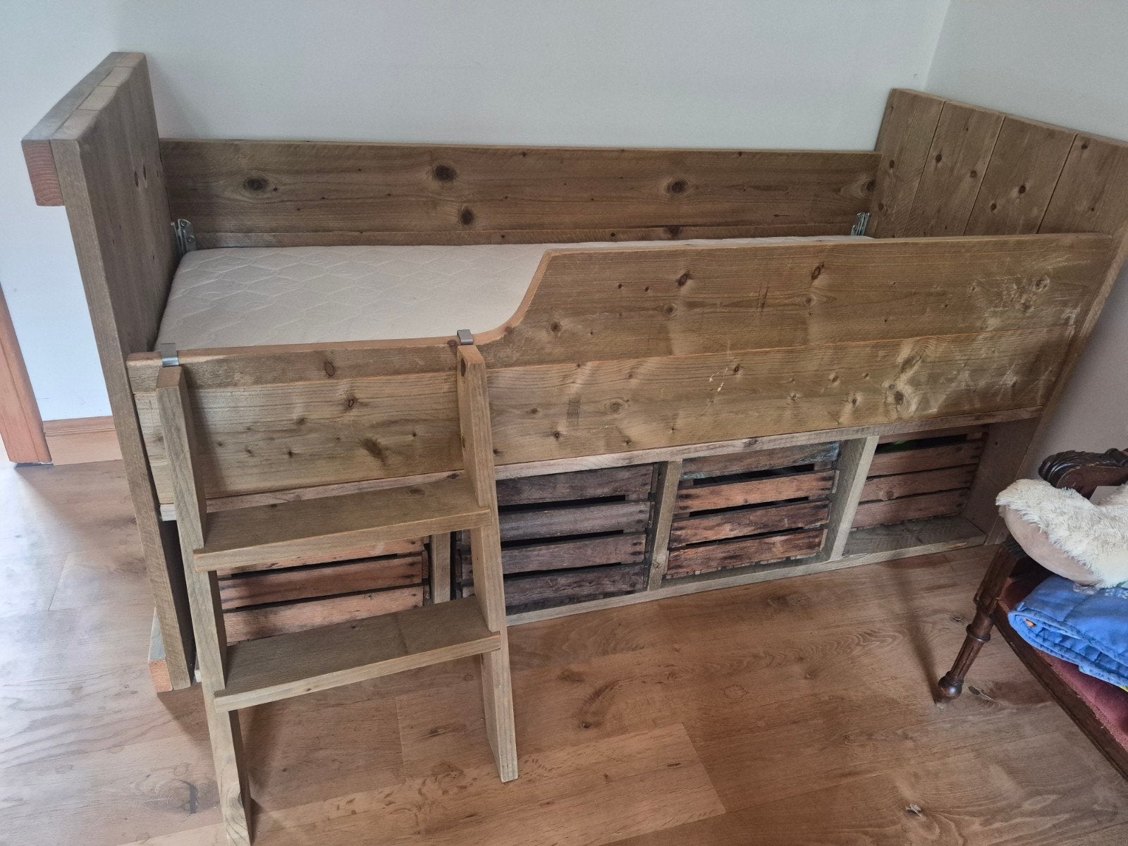 houten peuterbed, Ophalen, Zo goed als nieuw, Overige typen