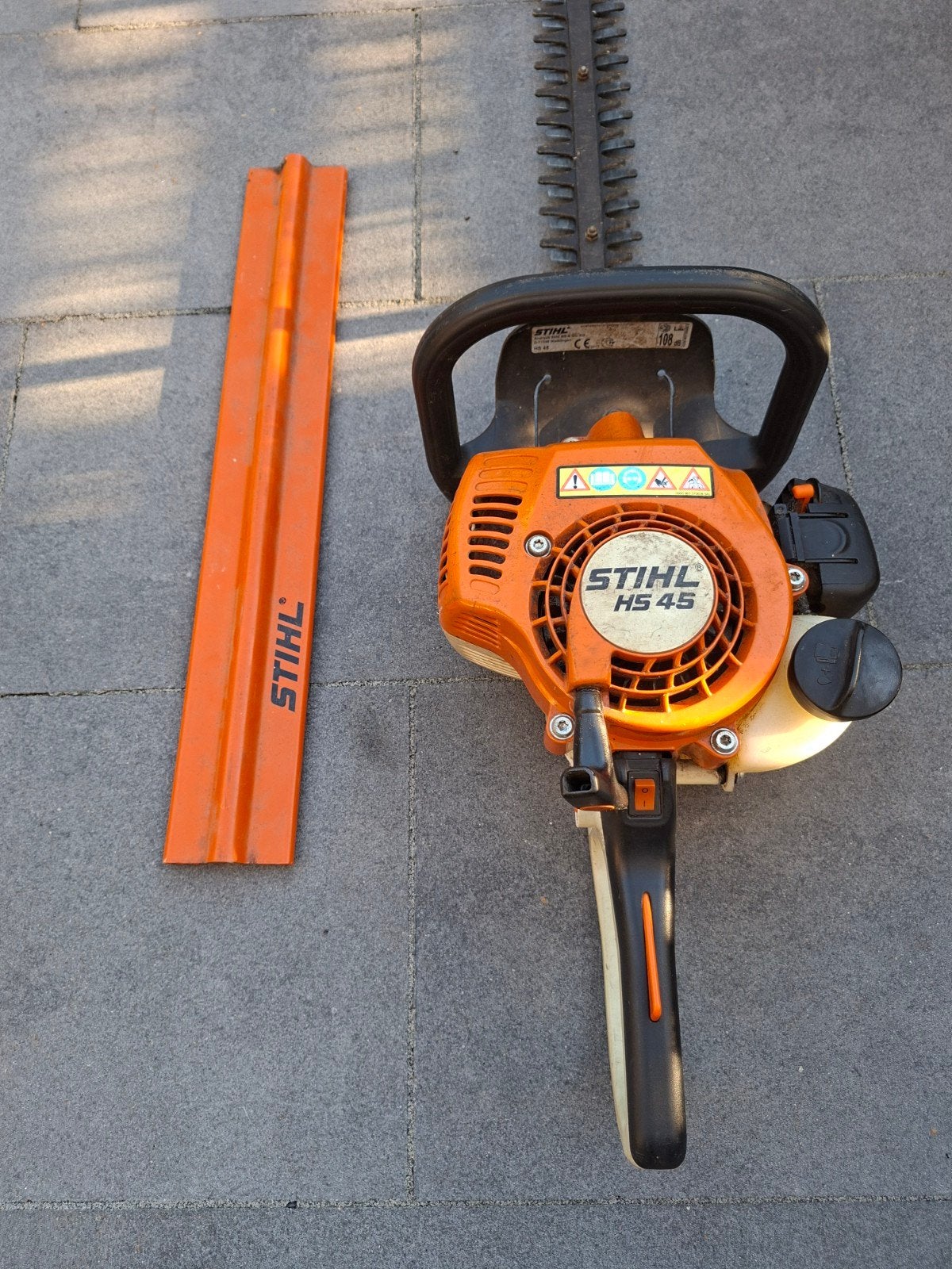 Stihl HS 45, Ophalen