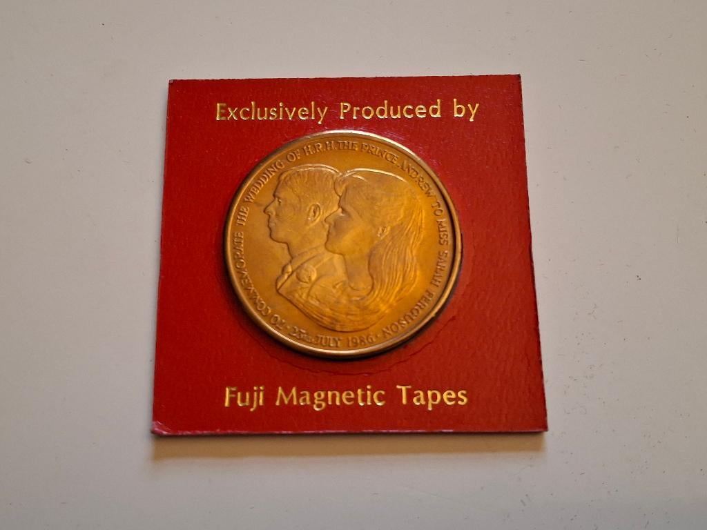Médaille de mariage du prince Andrew 1986, Collections, Maisons royales & Noblesse, Envoi, Utilisé, Autres types