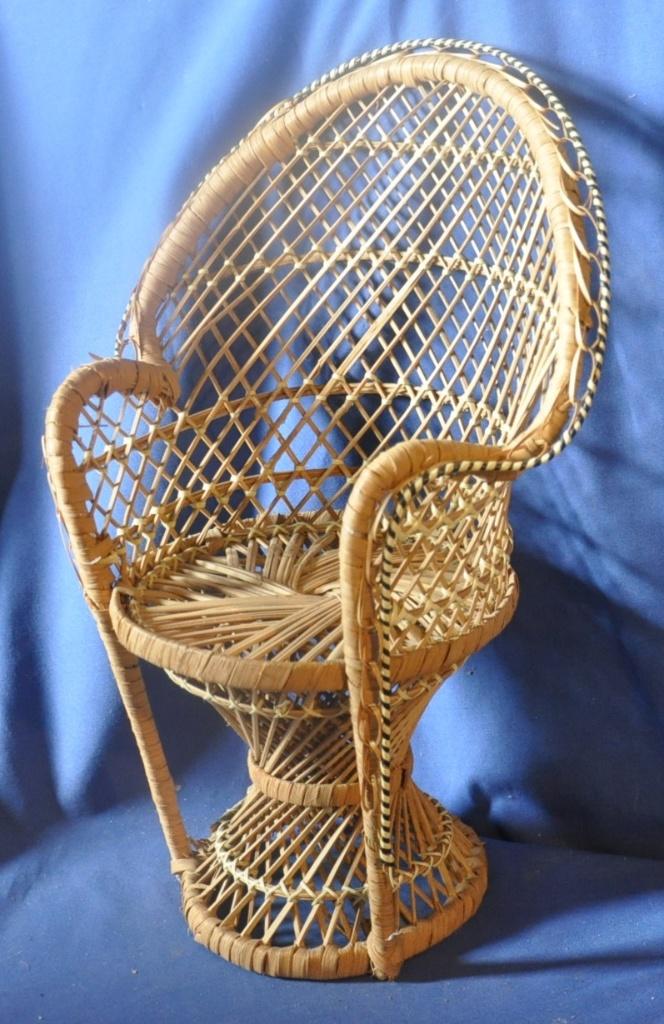 chaise en osier Emmanuelle pour poupée de collection, Collections, Enlèvement ou Envoi, Utilisé, Accessoires
