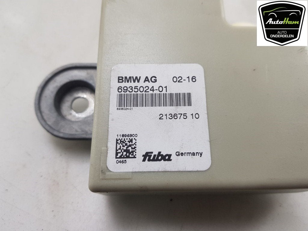 AMPLIFICATEUR D'ANTENNE BMW Z4 Roadster (E89), Utilisé, BMW, Petuelring 130
80809  München, DE, Bayerische Motoren Werke AG