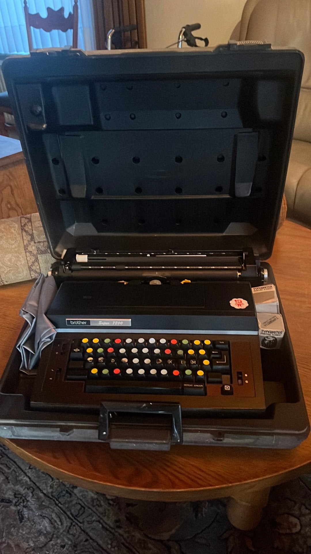 1 van de eerste elektrische typmachines, Ophalen, Gebruikt