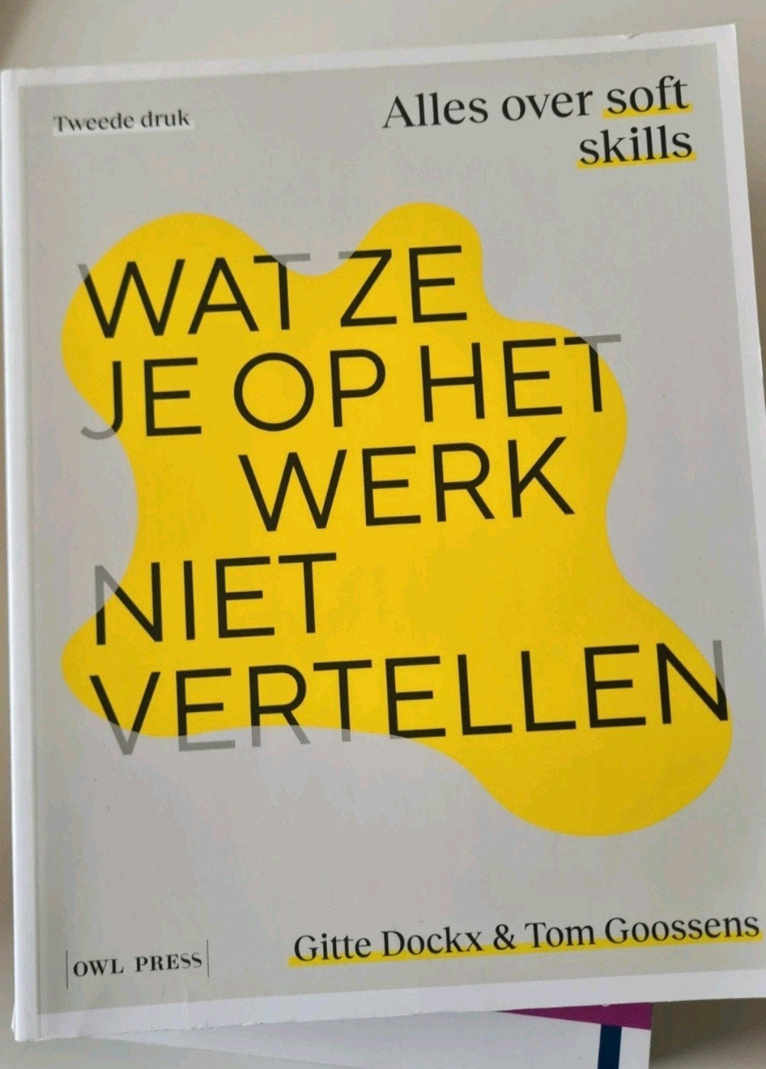 Wat ze je op het werk niet vertellen, Enlèvement ou Envoi