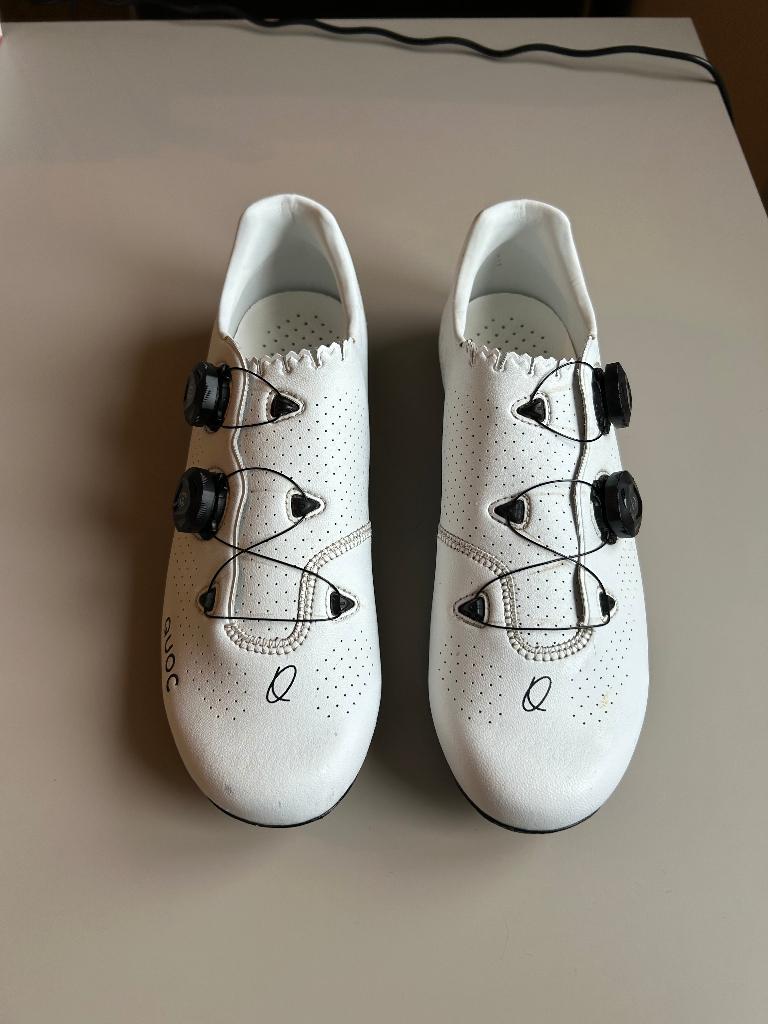 Quoc Mono II fietsschoenen wit, Fietsen en Brommers, Fietsaccessoires | Fietskleding, Ophalen of Verzenden, Zo goed als nieuw