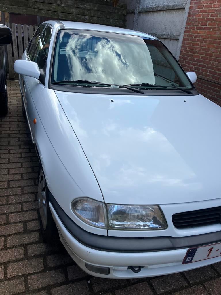 Astra f 1.7 td, Auto's, Voorwielaandrijving, Elektrische ramen, Zwart, 4 cilinders