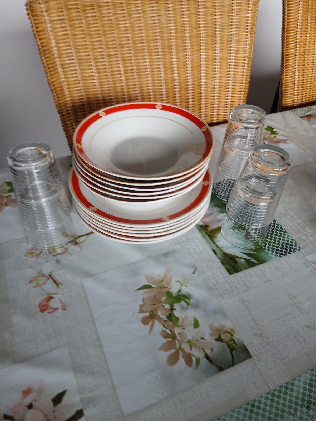 Servies, Maison & Meubles, Enlèvement, Comme neuf, Assiettes(s)