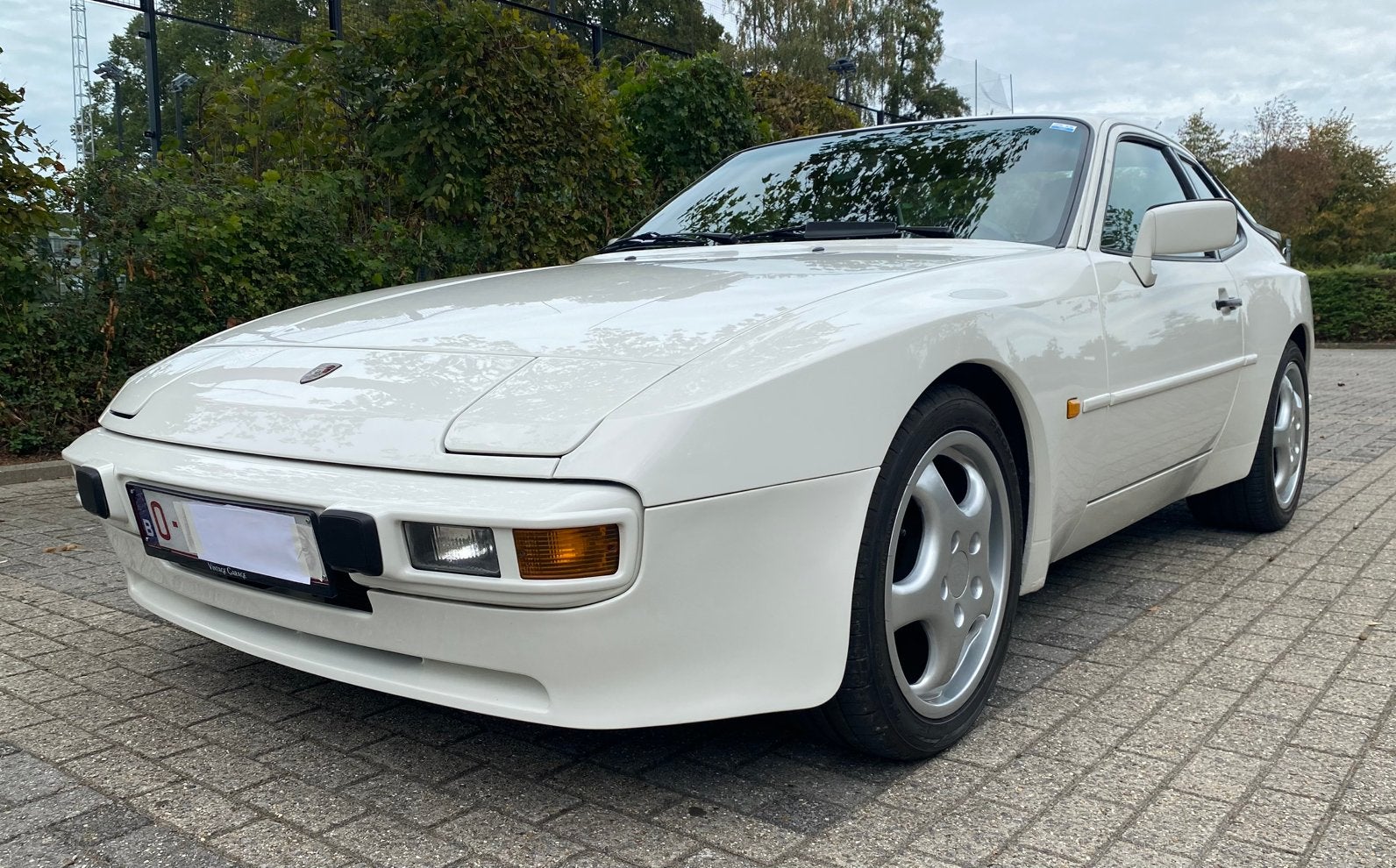 Porsche 944, foto 1