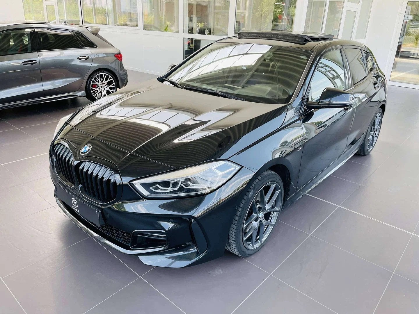 BMW 1 Serie 118 iA * GARANTIE + PACK M + TOIT PANO + LED + G, Auto's, BMW, 1 Reeks, Gebruikt, Euro 6, 136 pk