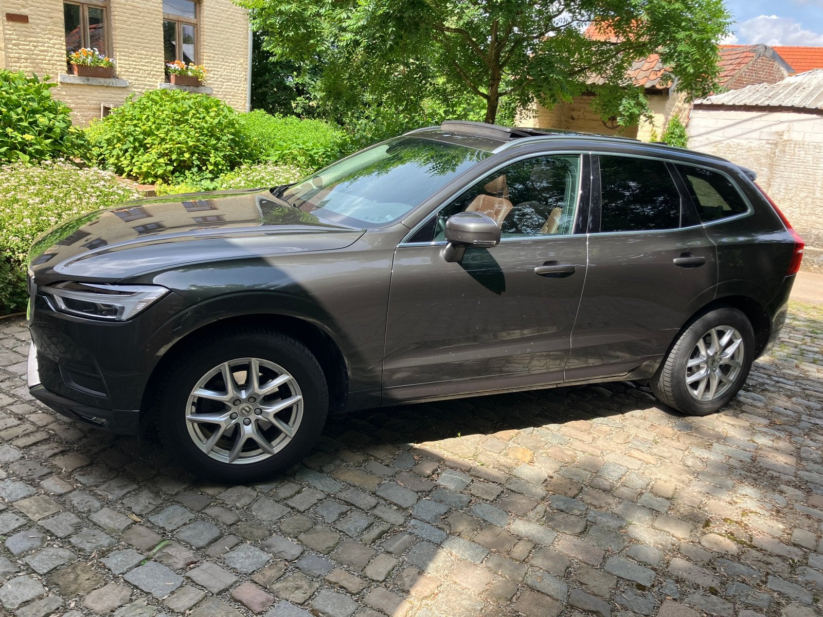 Volvo XC60 D4 geartroniv momentum pro 2020, Auto's, Volvo, Euro 6, Leder, Bruin, Particulier