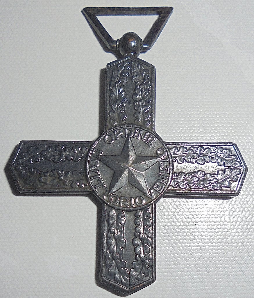Croix (medaille)anciens combattants italiens 40-45, Enlèvement ou Envoi, Ruban, Médaille ou Ailes