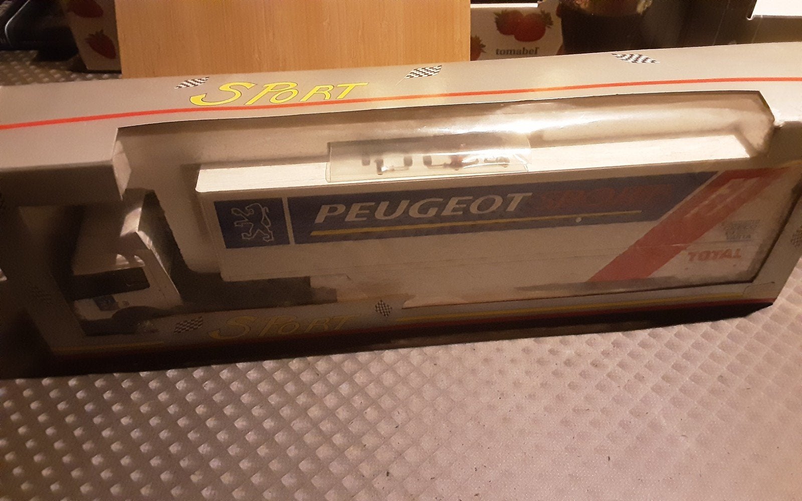PEUGEOT sport f1 vrachtwagen, Hobby & Loisirs créatifs, Enlèvement ou Envoi, Neuf, Bus ou Camion, Autres marques