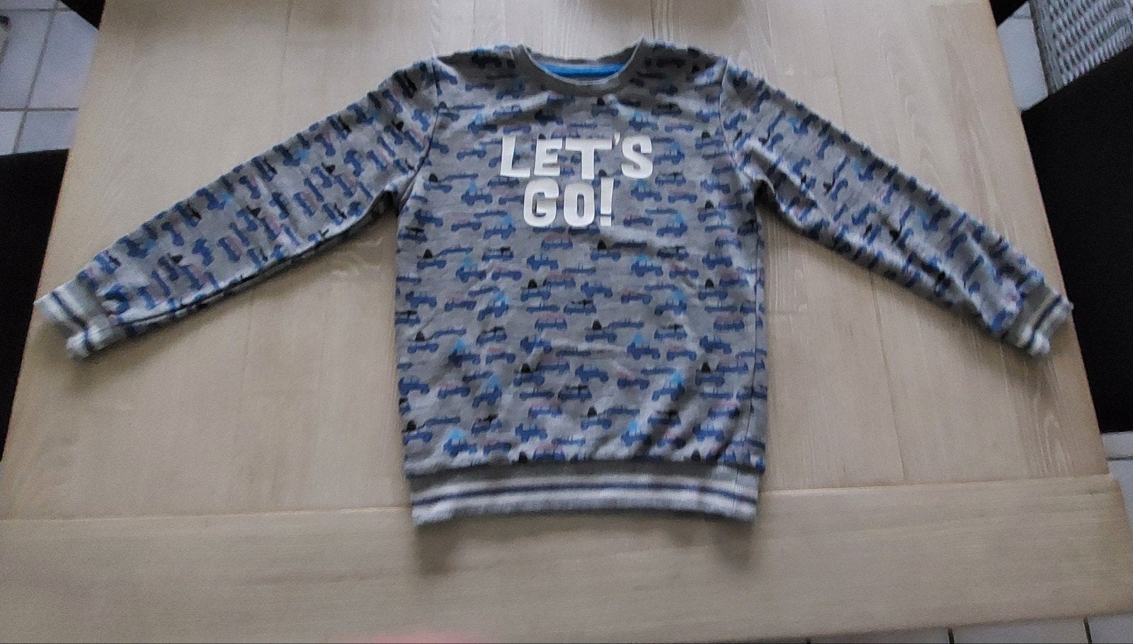 sweater, maat 122, Kinderen en Baby's, Ophalen, Urban wave, Trui of Vest, Zo goed als nieuw