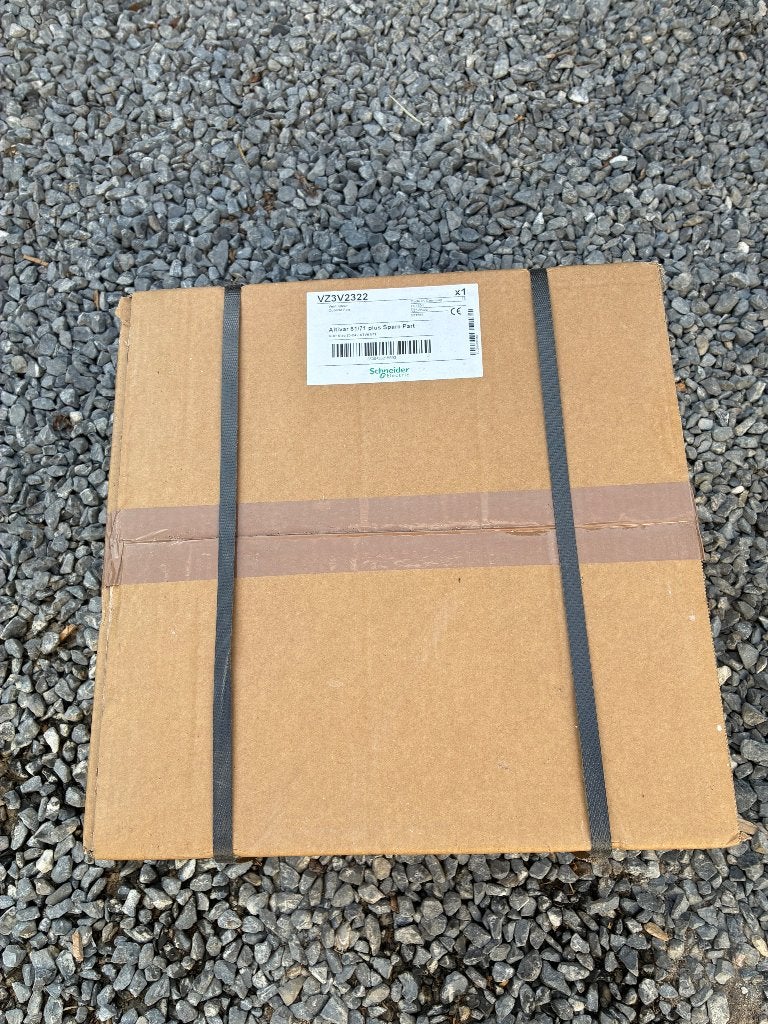 Schneider climasys atv61/71 cubicle fans 400v, Bricolage & Construction, Électricité & Câbles, Enlèvement ou Envoi, Neuf, Schneider Electric