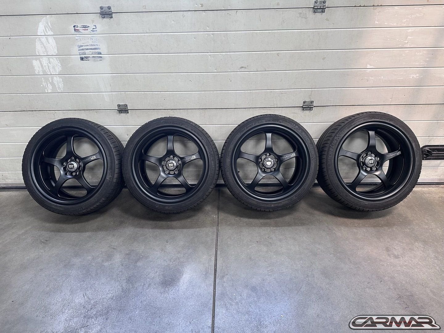 VERKOCHT 18'' Ford Mustang wielen '94-'04 | Michelin zomerba, Autos : Pièces & Accessoires, Pneus & Jantes, Pneus et Jantes, 245 mm