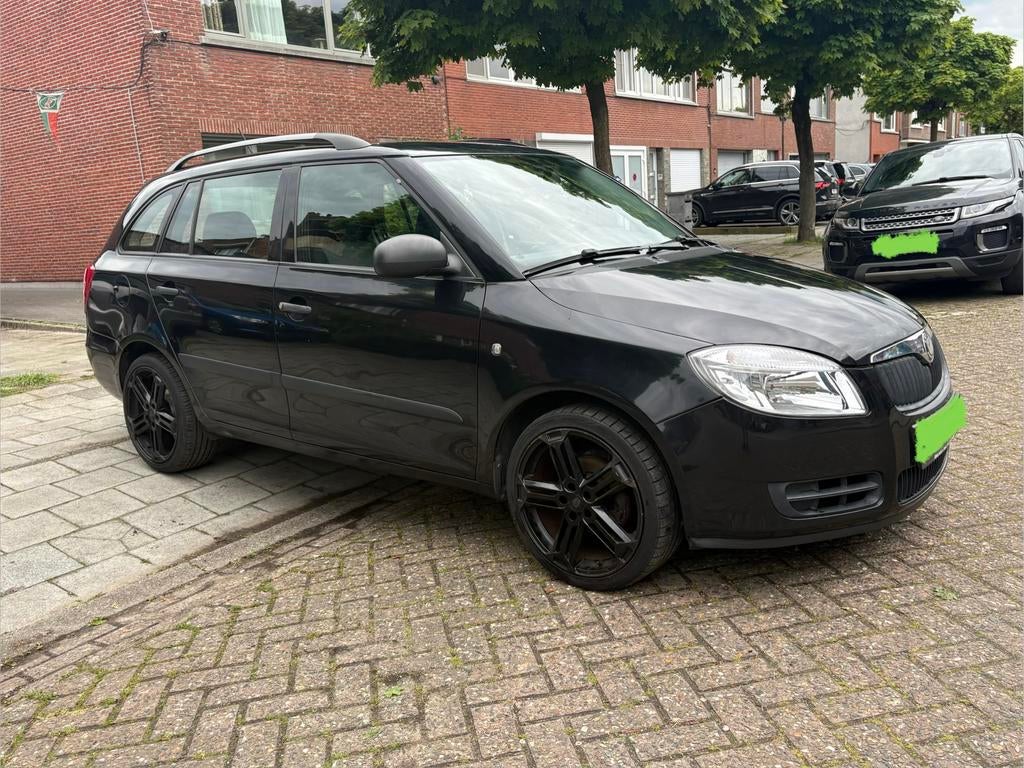 skoda fabia + airco - benzine-gekeurd, Zwart, Zwart, Handgeschakeld, 5 deurs
