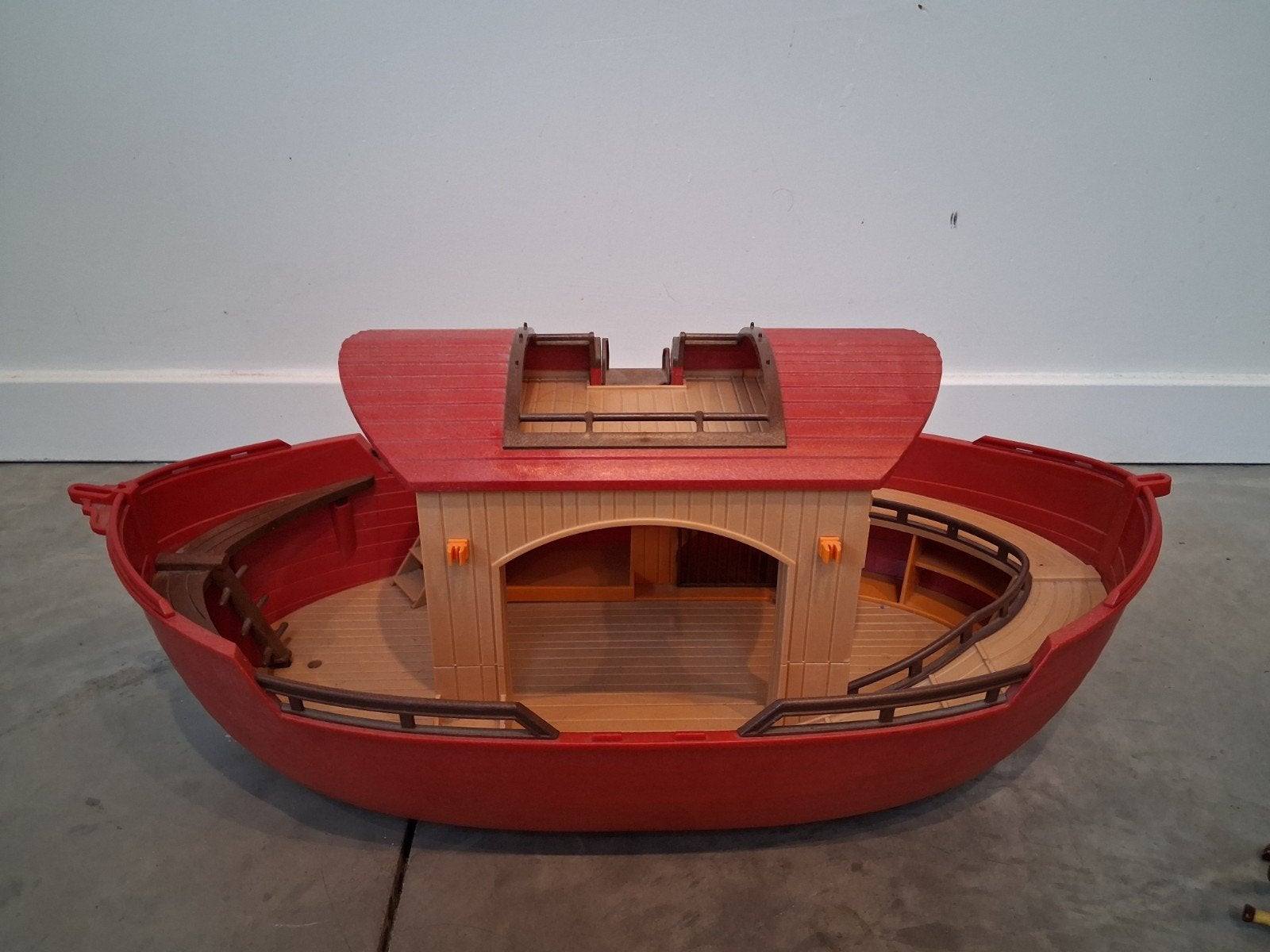 Boot van Noah, Ophalen, Zo goed als nieuw