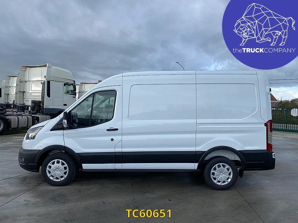 Ford Transit 130.35 L2H2 - AUTOMATIC GEARBOX - NEW VAN, Auto's, Euro 6, Overige kleuren, Elektrische buitenspiegels, 130 pk
