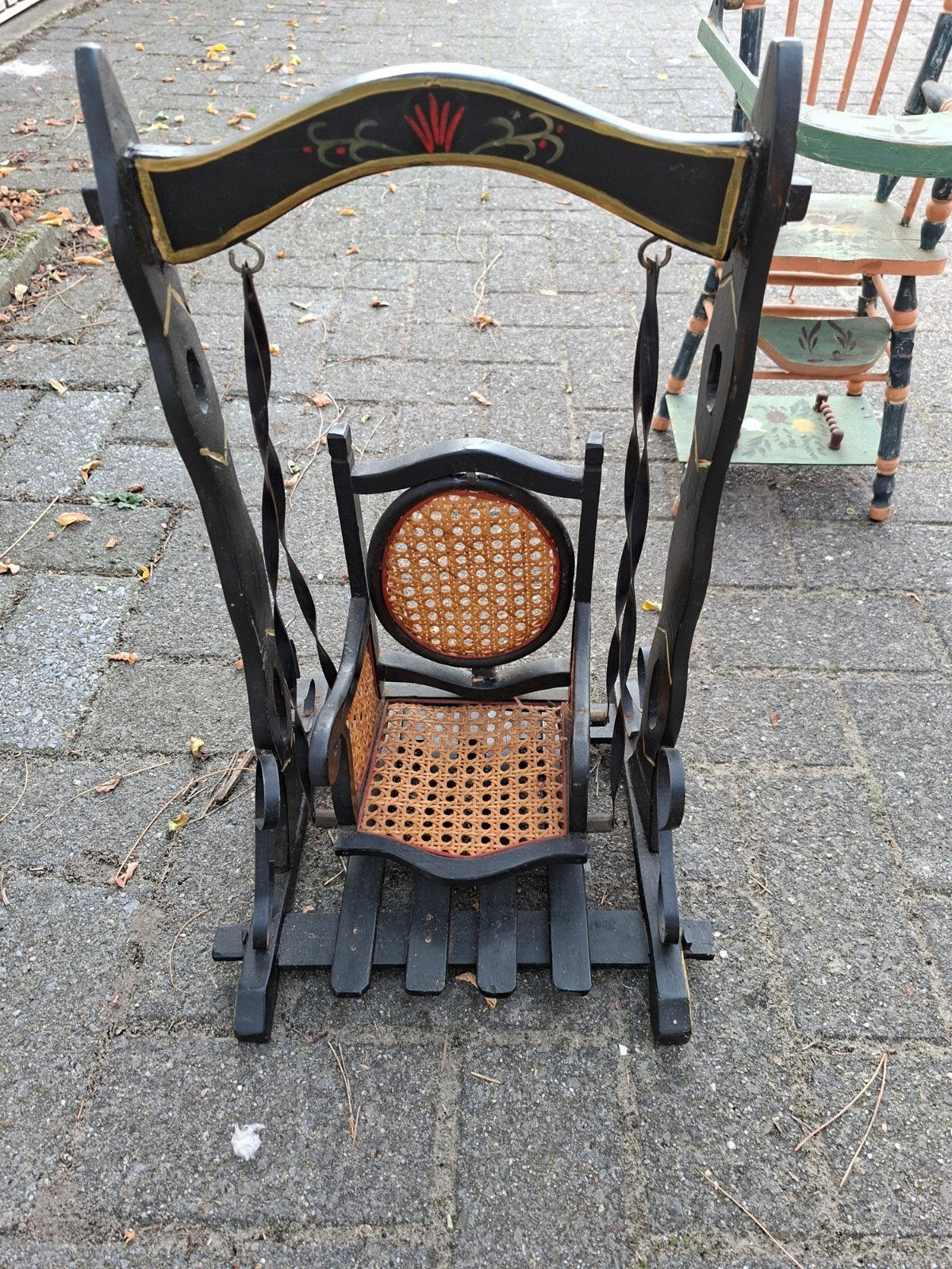 schommel voor poppen, Enlèvement
