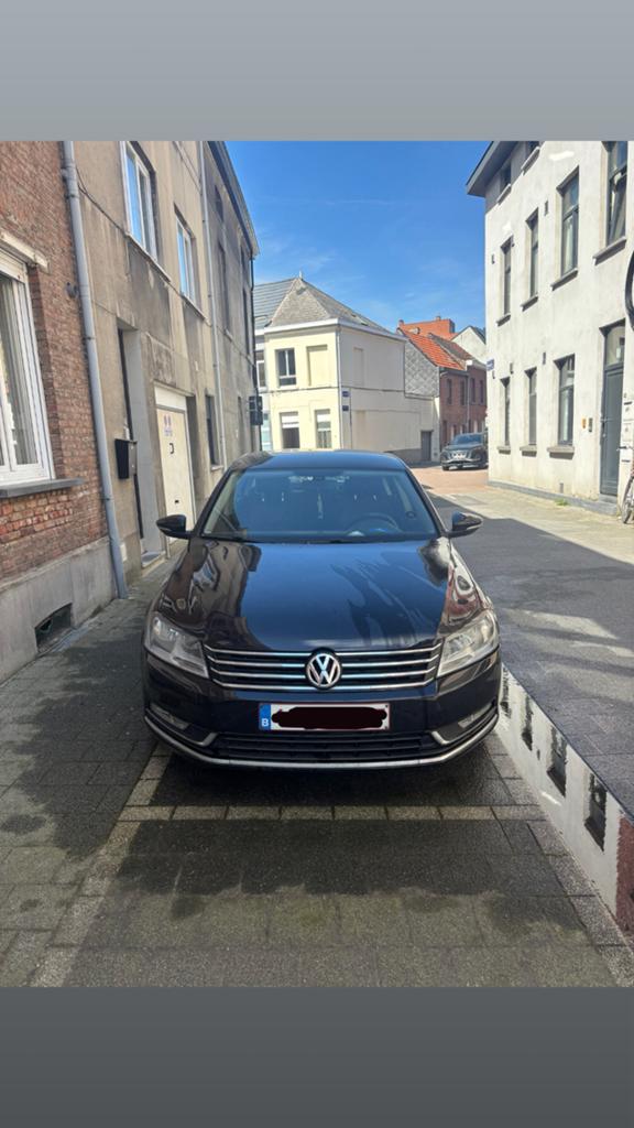 Passat b7 2.0 tdi 2012 119000 km, Auto's, Volkswagen, Euro 5, Zwart, 5 deurs, Particulier
