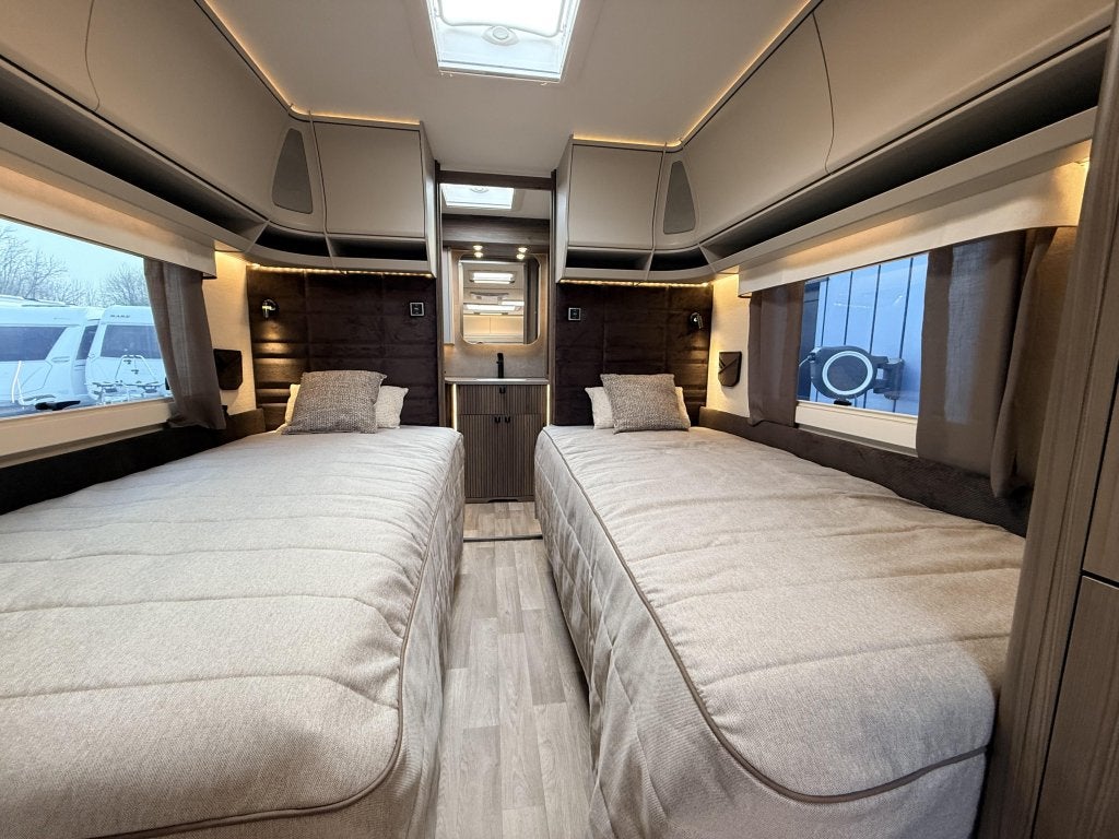 Kabe Imperial 780 TDL E2, Schokbreker, Rondzit, Bedrijf, Kabe