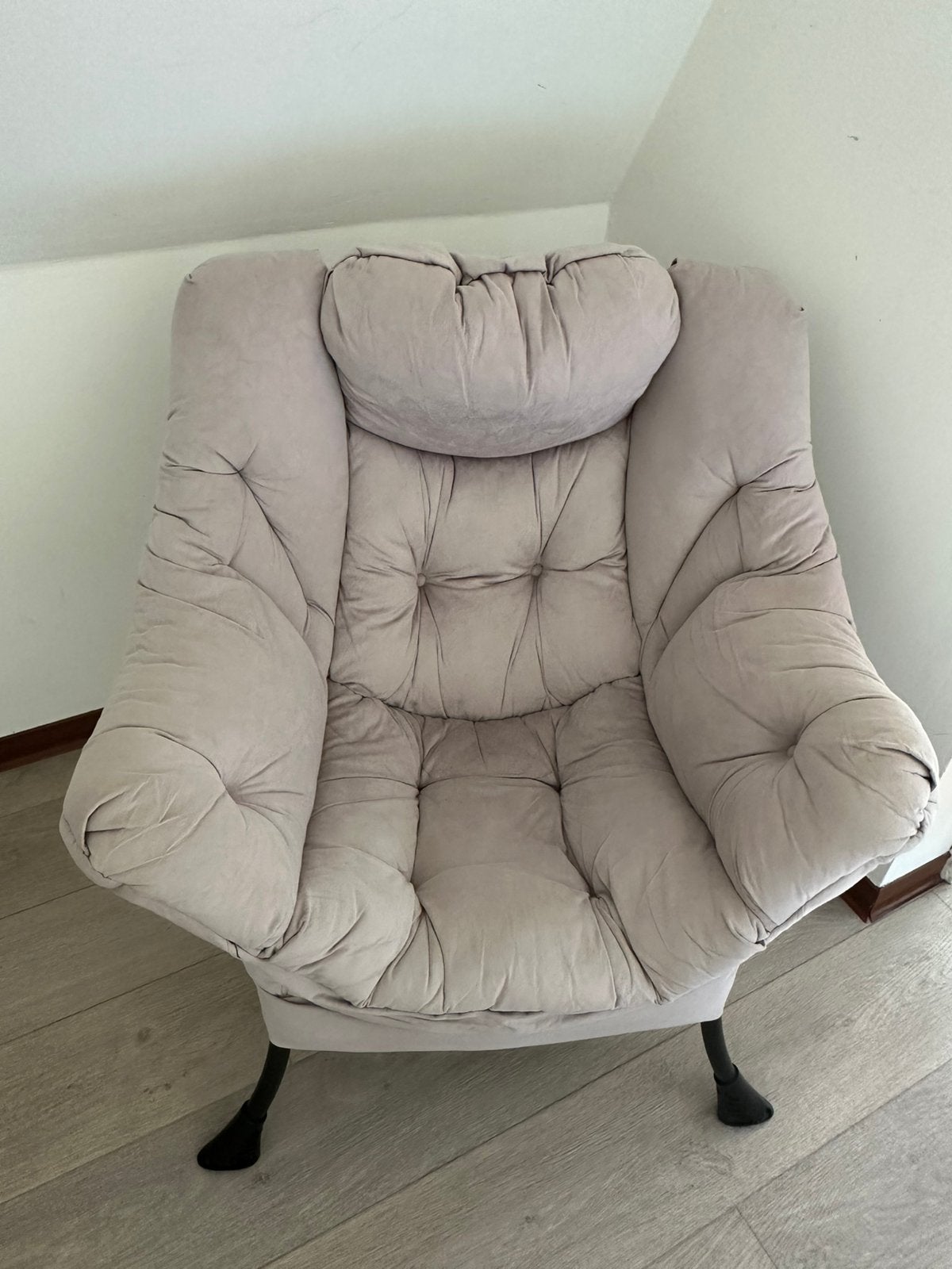 Comfortabele éénpersoons fauteuil met  stoffen bekleding, Ophalen, Zo goed als nieuw