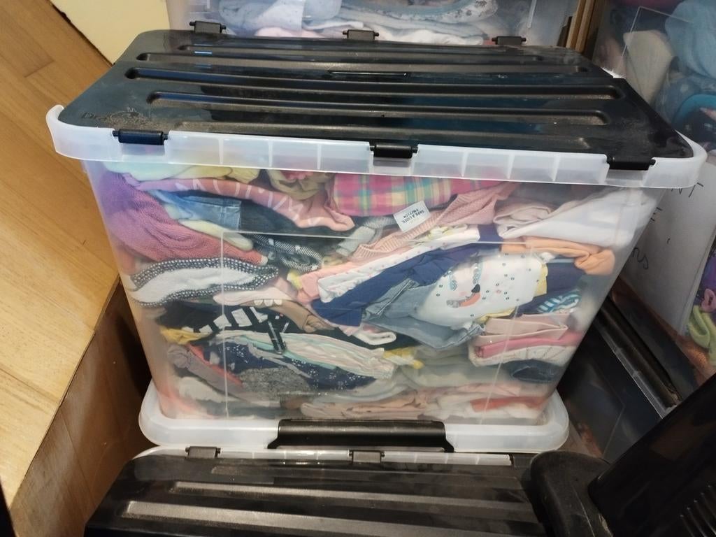 Caisse de vêtements bébé fille, Enlèvement, Comme neuf