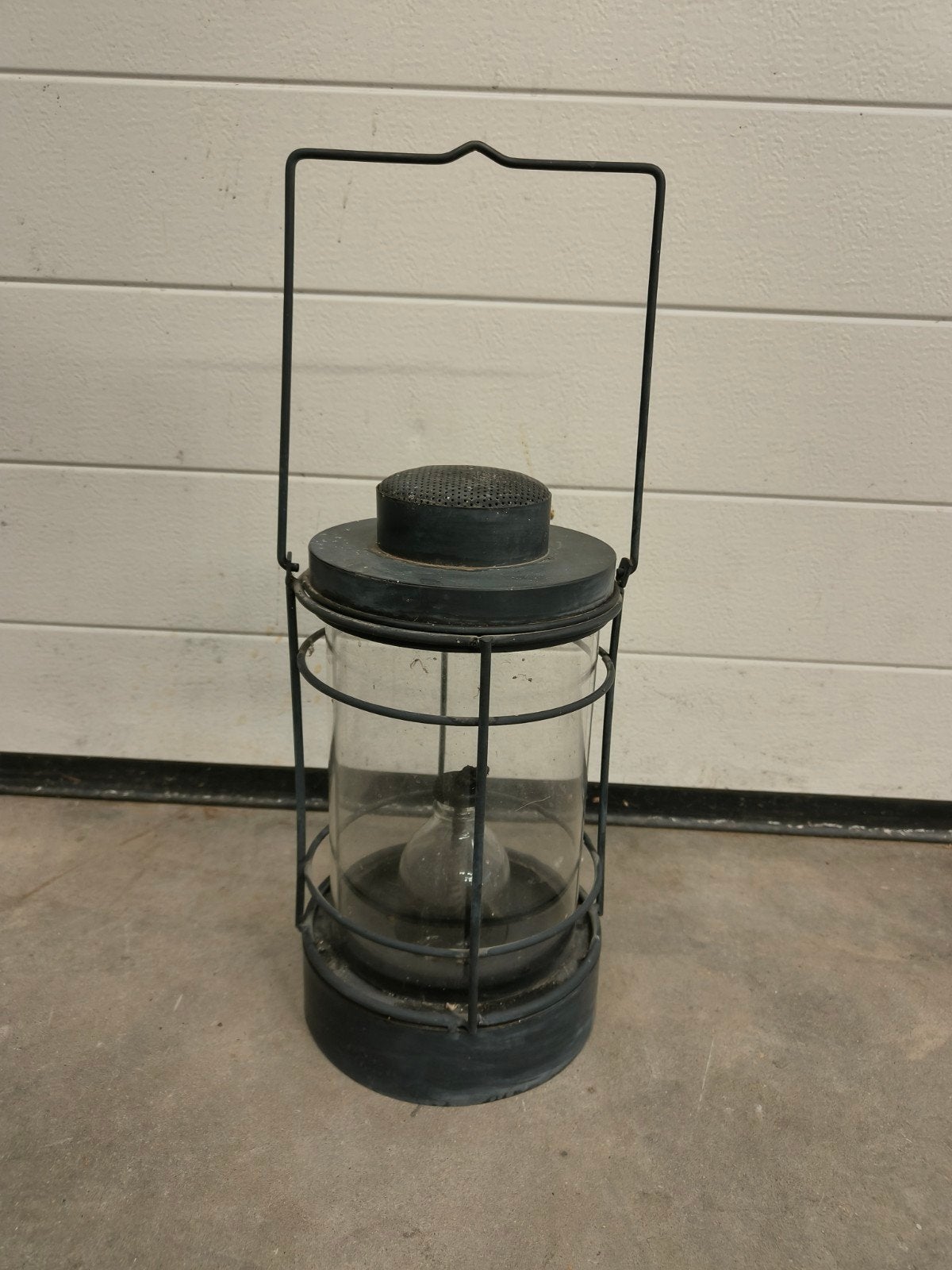 olielamp, Enlèvement