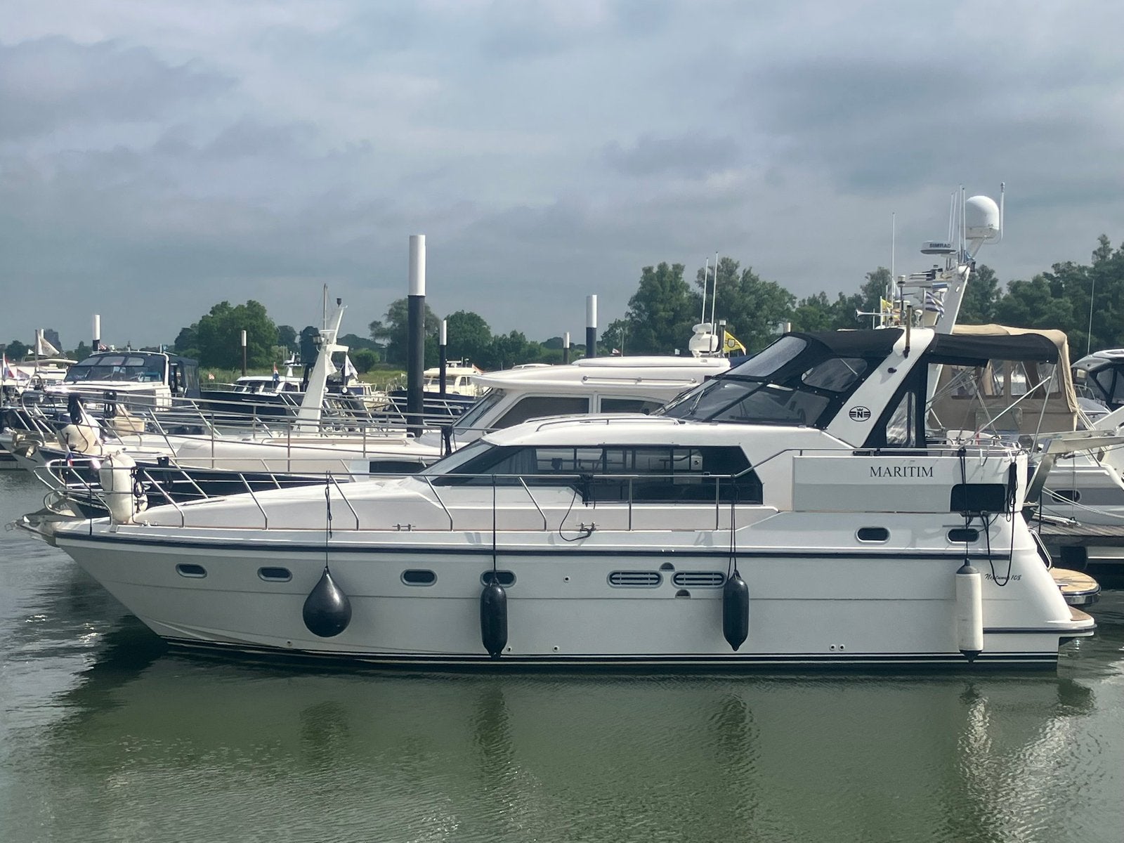 Let op motoryacht polyester Neptunus 108 twin expresse, Enlèvement, Comme neuf