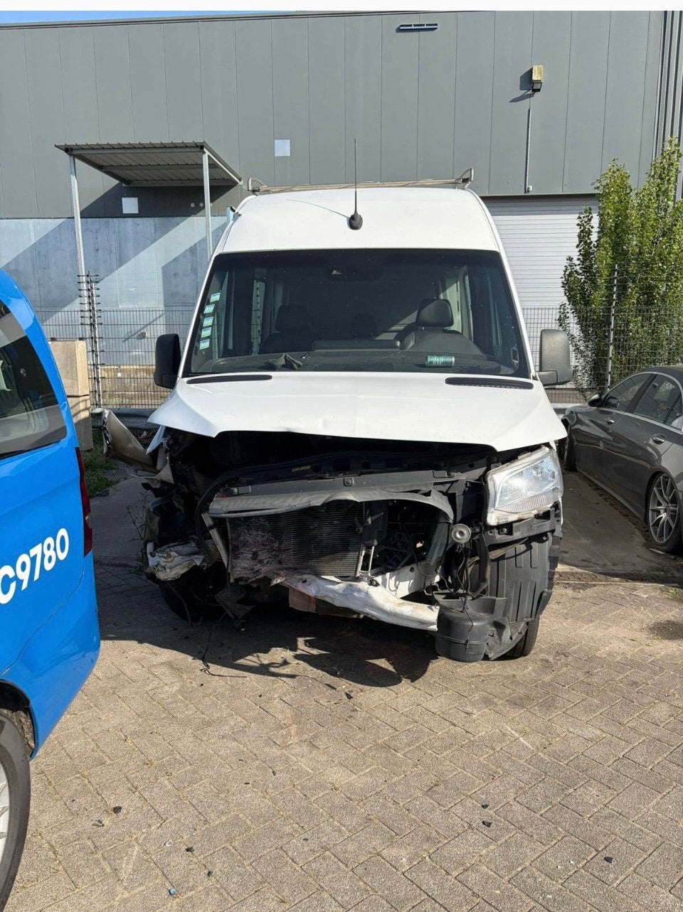 Mercedes sprinter (dubbelcabine), Ophalen, Voor