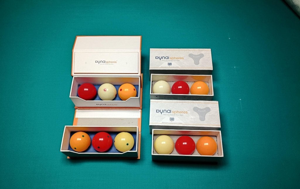 4 sets Carambole ballen Dynaspheres, Enlèvement ou Envoi, Comme neuf, Queue ou Boules