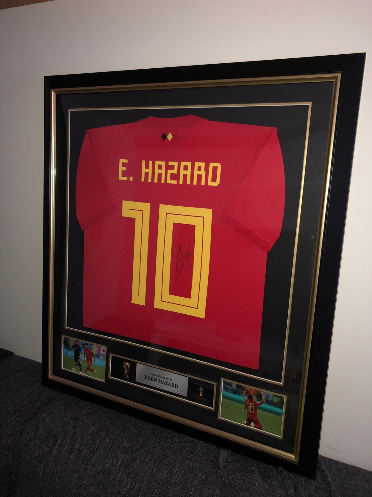 Maillot de la Belgique signé Eden Hazard, Collections, Articles de Sport & Football, Enlèvement, Maillot