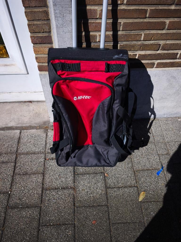 Hi tec valise roulette, Enlèvement ou Envoi, Utilisé