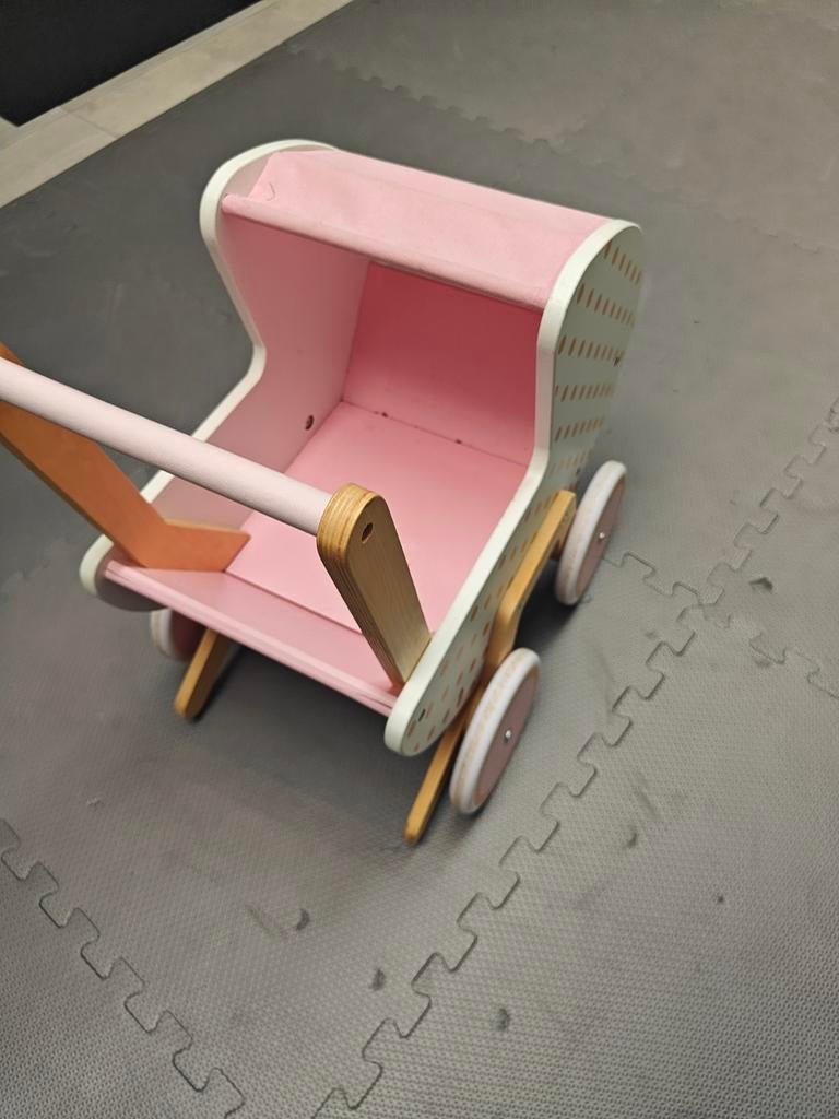 Janod poppenwagen, Ophalen