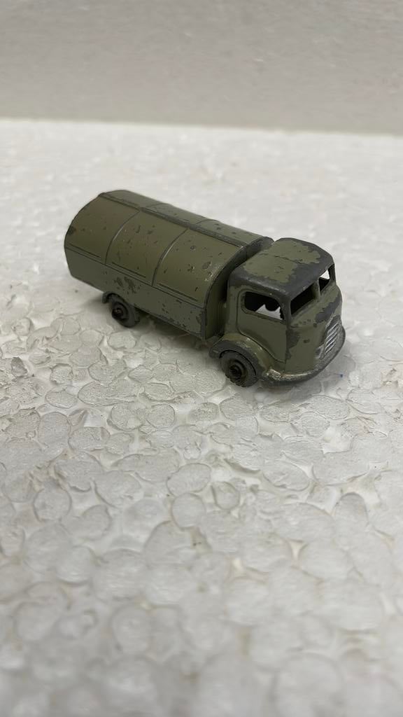 Matchbox 38 Carrier Refuse Collector, Ophalen of Verzenden, Zo goed als nieuw, Matchbox