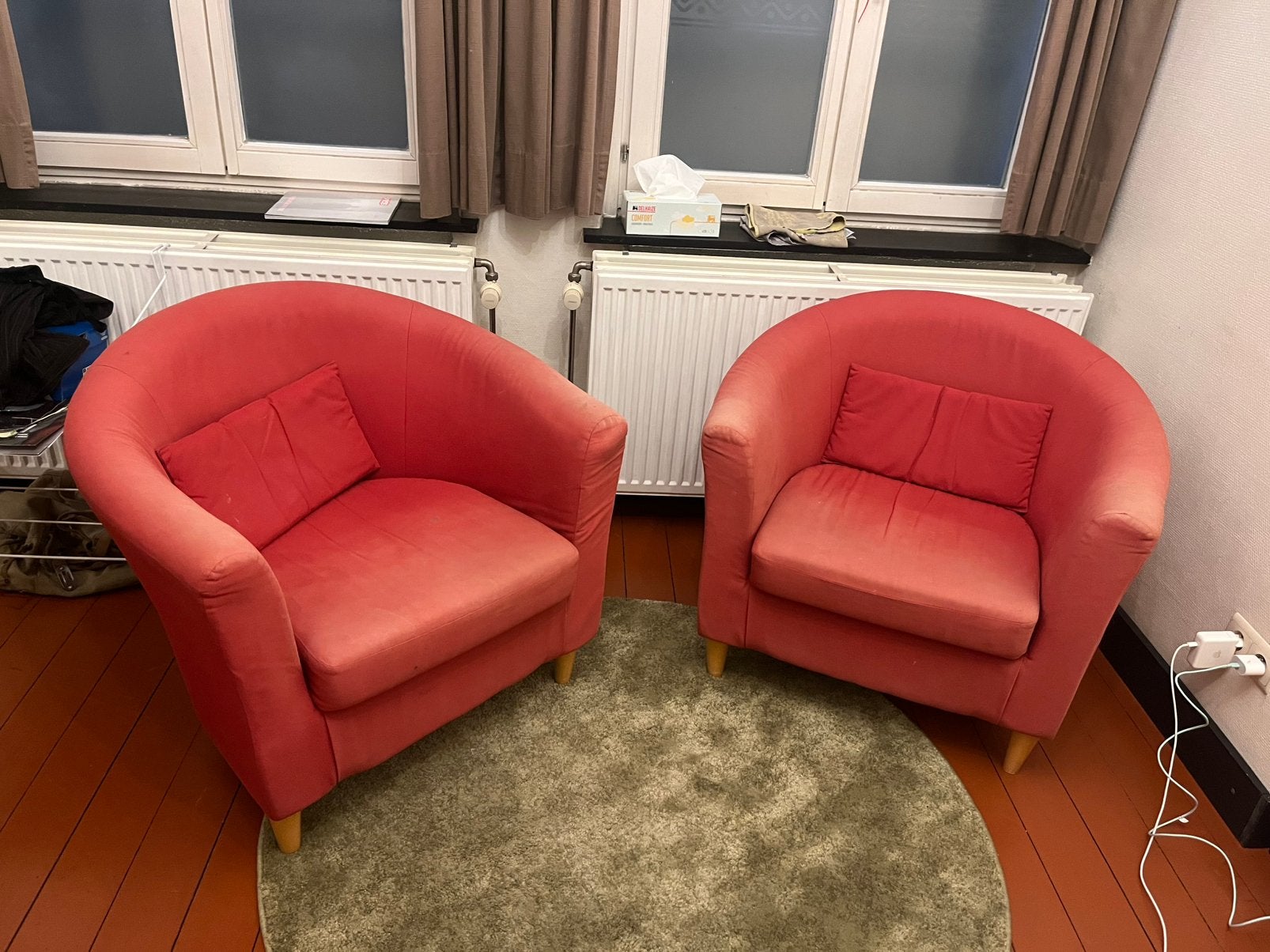 2 kleine zetels gratis op te halen in gent, Ophalen, Gebruikt, Eenpersoons, Stof