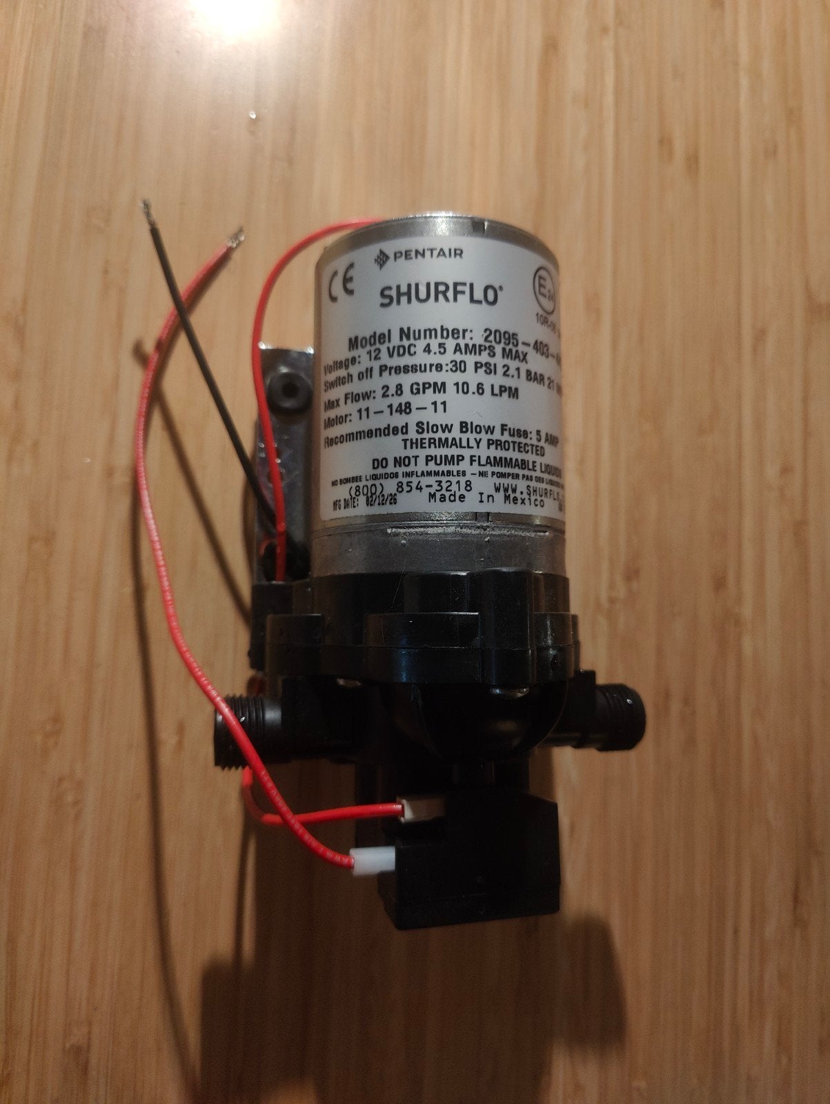 Shurflo waterpomp voor off grid camper, Ophalen of Verzenden