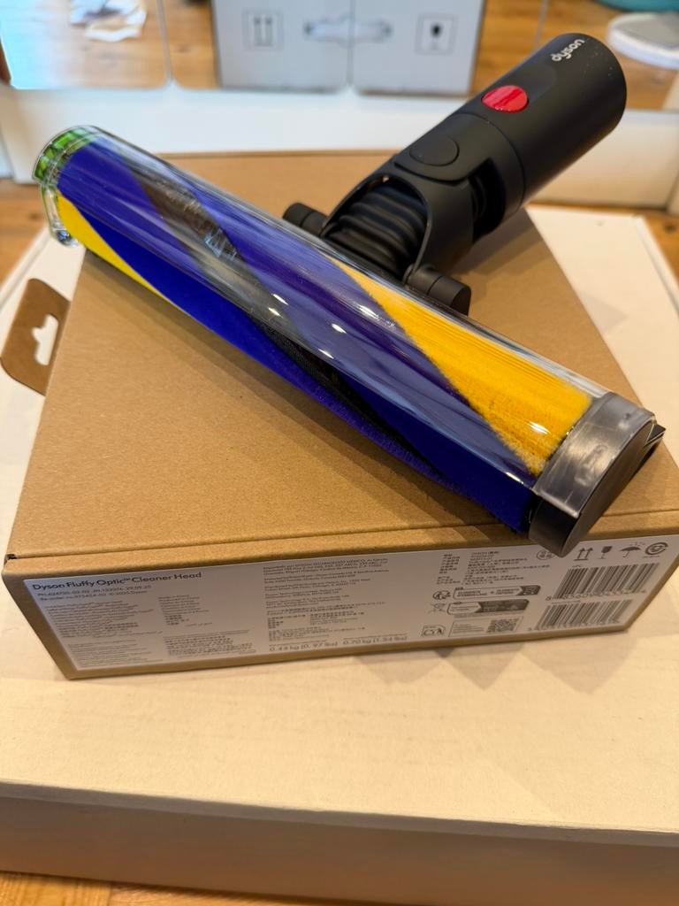 Brosse Dyson V16 Fluffy avec laser lumière Led nouvelle, Enlèvement ou Envoi