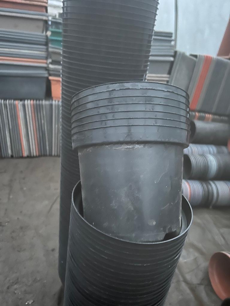 Grote bloempotten kweekpotten 18 cm, Ophalen, Kunststof, Rond, Zo goed als nieuw