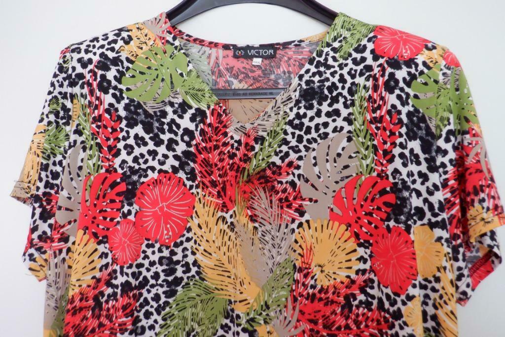 kleurvolle damesbloes met rekker onderaan, Kleding | Dames, Ophalen, Maat 46/48 (XL) of groter, Zo goed als nieuw, Victor