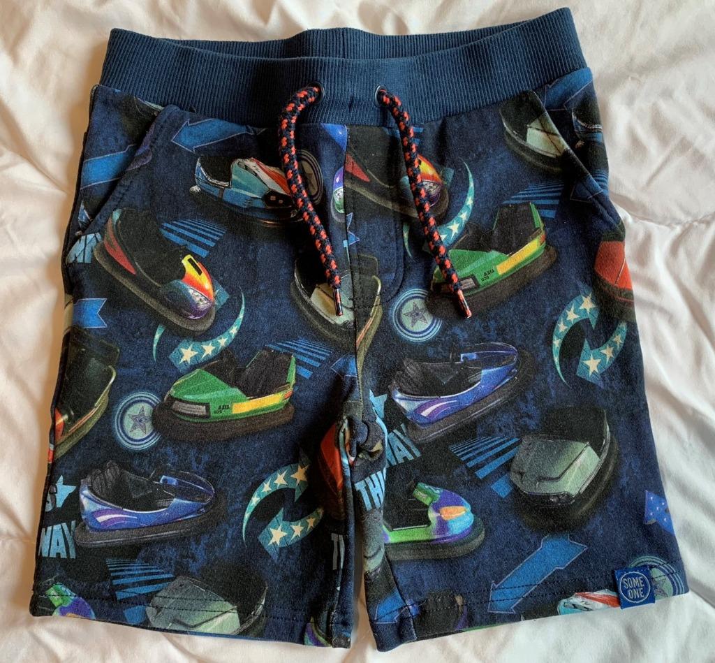 Short jongens donkerblauw botsauto's Someone maat 116, Broek, Gebruikt, Ophalen of Verzenden, Someone