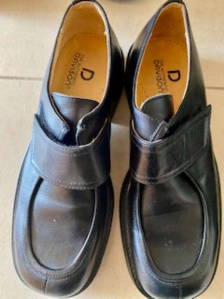Chaussures homme cuir, Vêtements | Hommes, Enlèvement
