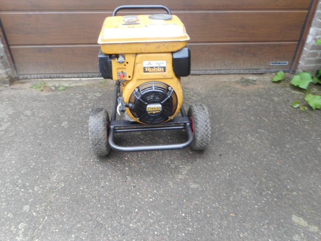 Robin benzine generator 5 kva 230 volt, Doe-het-zelf en Bouw, Ophalen, Gebruikt